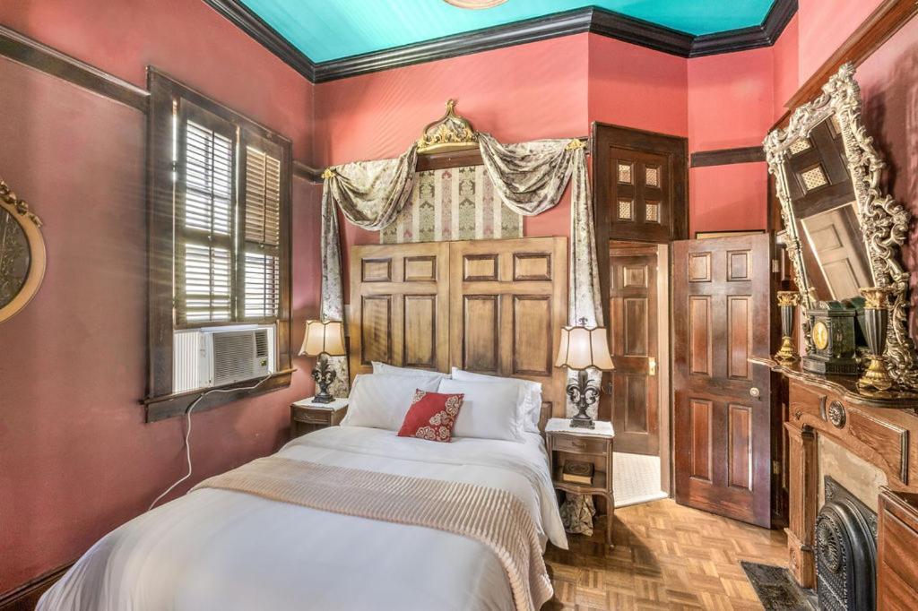 Royal Barracks Guest House New Orleans Exterior photo